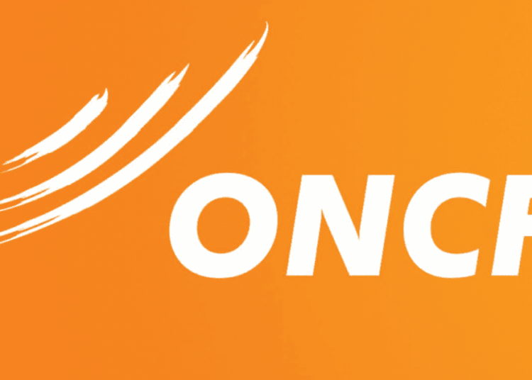 Concours de Recrutement ONCF 2025 (112 Postes): L’ONCF ouvre 112 opportunités pour les ingénieurs d’État et les experts lauréats Master, prêts à transformer la mobilité ferroviaire marocaine. Créée par le Dahir n°1-63-225 du 5 août 1963, l’Office National des Chemins de Fer est un établissement public industriel et commercial assurant le transport ferroviaire de voyageurs et de marchandises dans des conditions optimales de sécurité, de confort et de respect du développement durable. Forte de son expertise dans l’exploitation du réseau national, la réalisation de lignes à grande vitesse et la gestion d’activités complémentaires, l’ONCF porte une ambition: réinventer le ferroviaire au Maroc grâce à des talents agiles, innovants et engagés. L’ONCF recherche des professionnels diplômés pour contribuer à des projets d’envergure nationale, où impact, innovation et excellence sont au cœur de chaque réalisation. Profils et spécialités pour les ingénieurs d’État (titre d’ingénieur d’État requis): Achats – Logistique et Supply Chain. Automatisation et Informatique Industrielle. Économie Appliquée, Statistique et Big Data. Génie Électrique. Génie Électrique, Électronique & Télécommunication. Génie Électrique: Énergies Renouvelables et Efficacité Énergétique. Génie Électromécanique. Génie Électromécanique/Électrique/Mécanique. Génie Mécanique. Génie Industriel. Génie Informatique. Génie Logistique. Ingénierie Digitale / Transformation Digitale. Innovation et AMOA. Génie Industriel / Procédés – Spécialisation QSE. Réseaux Télécoms. Data Analyst. Profils pour les experts lauréats Master ou équivalent (Grandes écoles, universités): Audit, Comptabilité et Contrôle de Gestion. Communication / Communication Digitale. Droit des Affaires. Gestion Financière et Comptable. Management de la logistique, Achats et Supply Chain. Marketing. Qualité, Sécurité et Environnement. Management des Ressources Humaines. Traduction (Français / Arabe). Concours de Recrutement ONCF 2025Concours de Recrutement ONCF 2025Concours de Recrutement ONCF 2025Concours de Recrutement ONCF 2025 Conditions d’éligibilité et inscription: Âge: 35 ans au plus tard le 31 décembre 2025. Diplôme: ingénieur d’État pour la première catégorie et Master (ou équivalent) pour la deuxième, avec attestation de réussite de la 5ᵉ année pour les promotions 2025. Nationalité: marocaine. Les candidats doivent compléter leur dossier en ligne avant le 26 juillet 2025 à 23 h 00 sur le site https://concours-recrutement.ma/ Le dossier comporte obligatoirement: Copie conforme du diplôme ou de l’attestation de réussite. Copie conforme de la carte nationale d’identité électronique. CV actualisé. Seuls les diplômes délivrés par des établissements publics ou reconnus par attestation d’équivalence seront acceptés. Tout dossier incomplet ou hors profil sera automatiquement écarté. Rejoindre l’ONCF, c’est participer à une aventure ferroviaire majeure: modernisation des lignes, triplement du nombre de voyageurs et +30 % de fret en 15 ans, tout en défendant une mobilité plus rapide, plus verte et plus intelligente.